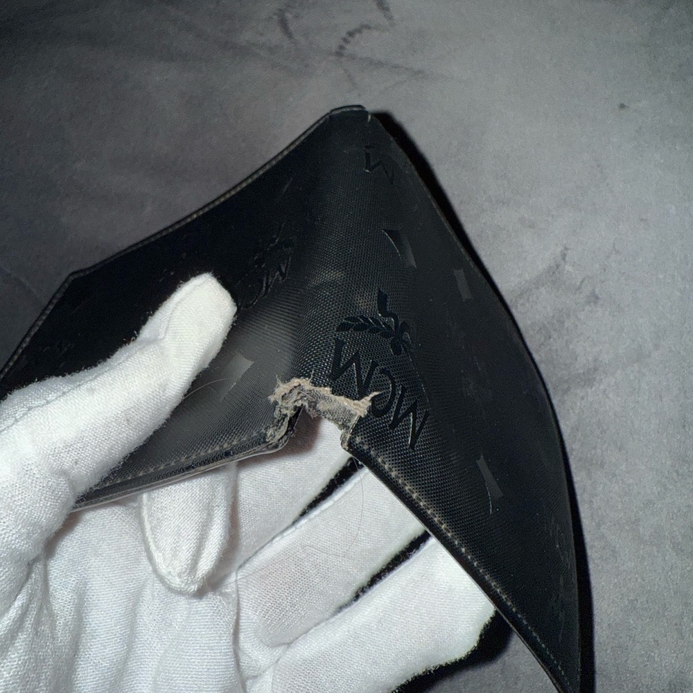 MCM Black Logo Wallet - Picture 7 of 16